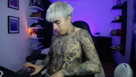 zac_muller1 online show from June 16, 4:59 am