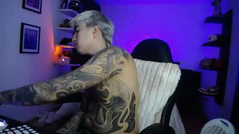 zac_muller1 online show from June 19, 10:30 am