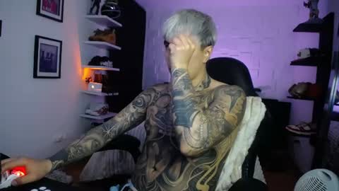 zac_muller1 online show from June 25, 11:42 pm
