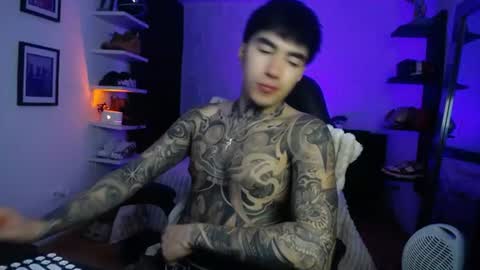 zac_muller1 online show from July 10, 3:22 am