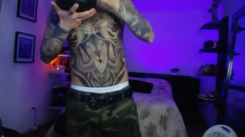 zac_muller1 online show from July 12, 4:14 am