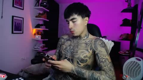 zac_muller1 online show from July 24, 6:11 am