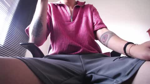 Snapshot of zac_watson chatting on April 10, 8:02 pm Zac Freelance model online show from April 10, 8:02 pm