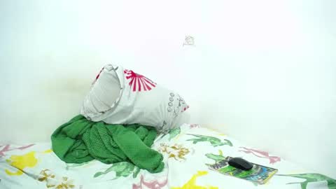 Snapshot of zach__gillmour chatting on March 23, 6:39 am jesus online show from March 23, 6:39 am