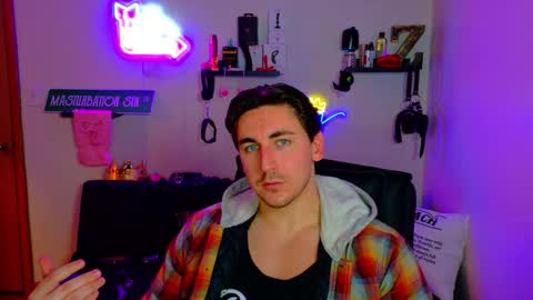 Zach Rhyder online show from February 6, 2:16 am