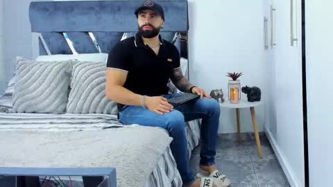 Richard online show from November 26, 1:01 pm