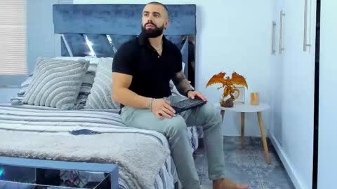 Snapshot of zack_froone chatting on February 16, 1:51 pm Richard online show from February 16, 1:51 pm