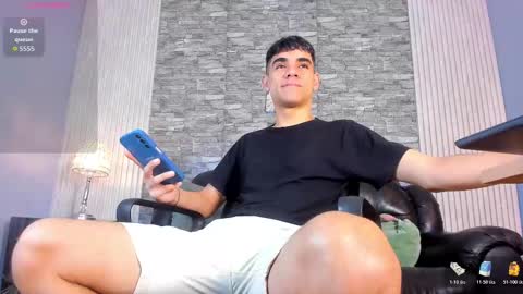 Snapshot of zack_joness10 chatting on December 14, 3:12 am zack_joness10 online show from December 14, 3:12 am