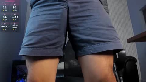 Snapshot of zack_joness10 chatting on January 9, 3:53 am zack_joness10 online show from January 9, 3:53 am