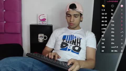 Snapshot of zack_xtreme chatting on September 21, 12:29 pm Xavi online show from September 21, 12:29 pm