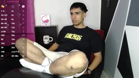 Snapshot of zack_xtreme chatting on October 4, 12:58 pm Xavi online show from October 4, 12:58 pm