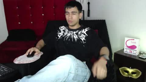 Snapshot of zack_xtreme chatting on October 14, 1:01 pm Xavi online show from October 14, 1:01 pm