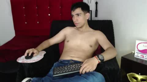 Snapshot of zack_xtreme chatting on October 15, 3:12 pm Xavi online show from October 15, 3:12 pm