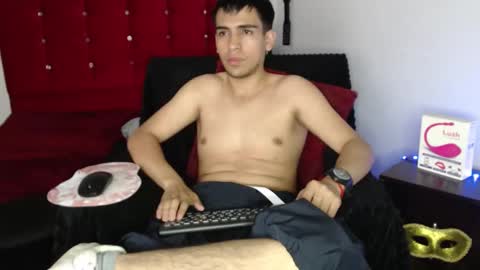 Snapshot of zack_xtreme chatting on October 16, 1:45 pm Xavi online show from October 16, 1:45 pm