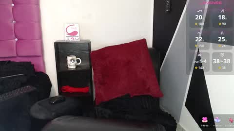 Snapshot of zack_xtreme chatting on October 18, 1:23 pm Xavi online show from October 18, 1:23 pm