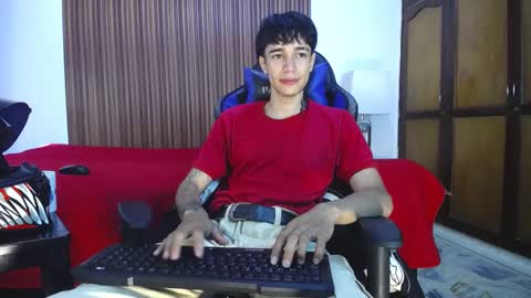 zack online show from December 14, 2:53 pm