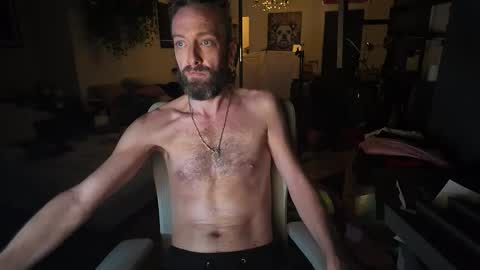Snapshot of zaddy2jaylicks chatting on May 17, 11:28 am Zaddy2Jaylicks online show from May 17, 11:28 am
