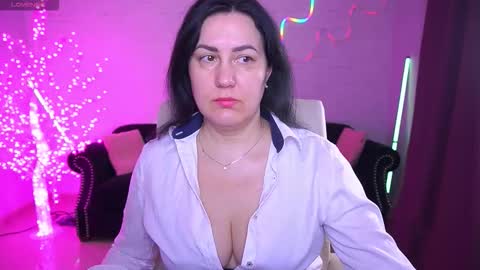 Snapshot of zafiramoonn chatting on February 26, 7:29 am Zafiramoonn online show from February 26, 7:29 am