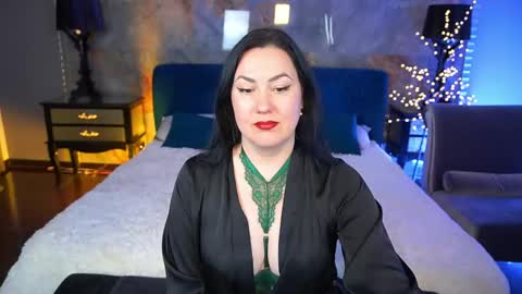 Zafiramoonn online show from May 16, 7:34 pm