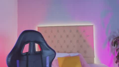 Zafiro Brown online show from November 21, 11:53 am