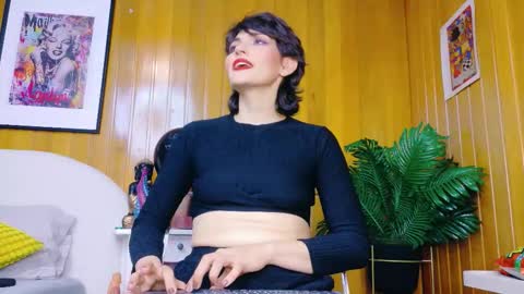 Karina  online show from November 7, 8:31 pm