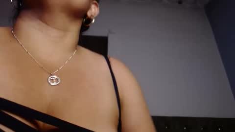 Zahi ... wants to play with everyone...yessss online show from October 18, 1:52 am