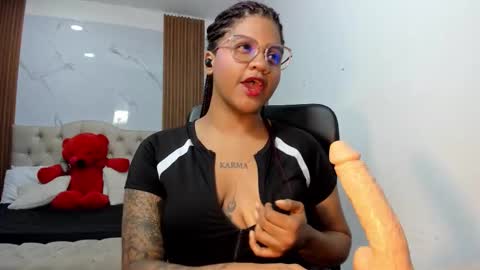 zahra_rose online show from February 24, 6:50 pm