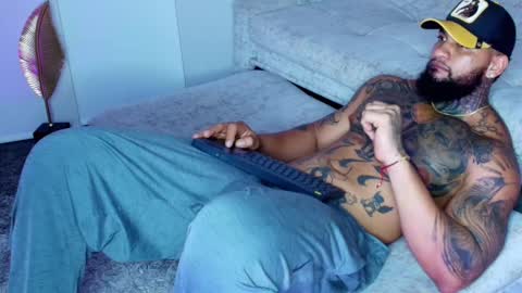 INSTAGRAM yormanfit7 online show from September 25, 11:08 pm