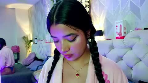 Snapshot of zaira_bonny chatting on June 12, 5:23 pm Zaira Bonny online show from June 12, 5:23 pm
