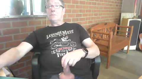zalinger online show from May 2, 1:38 pm