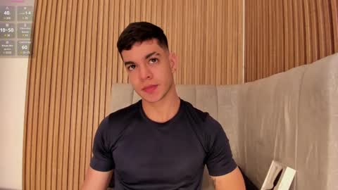 Snapshot of zamir_scott chatting on February 15, 7:28 pm zamir online show from February 15, 7:28 pm