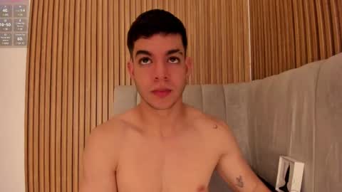 Snapshot of zamir_scott chatting on February 19, 7:59 pm zamir online show from February 19, 7:59 pm