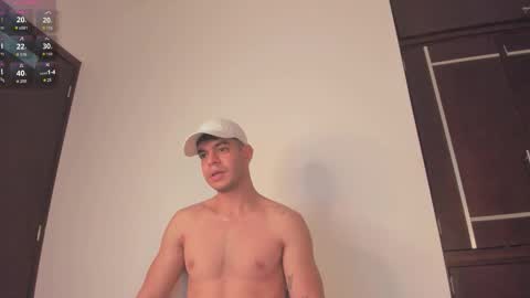 Snapshot of zamir_scott chatting on September 18, 8:55 pm zamir online show from September 18, 8:55 pm