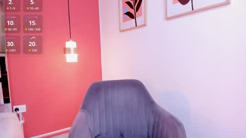 Snapshot of zamira_taylor chatting on May 15, 11:23 pm zamira_taylor online show from May 15, 11:23 pm