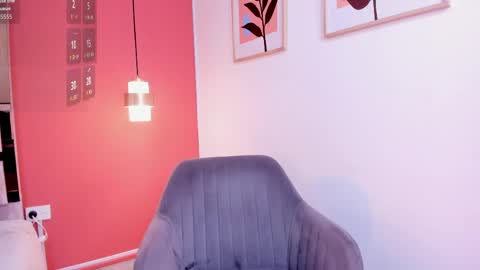 Snapshot of zamira_taylor chatting on May 15, 11:45 pm zamira_taylor online show from May 15, 11:45 pm