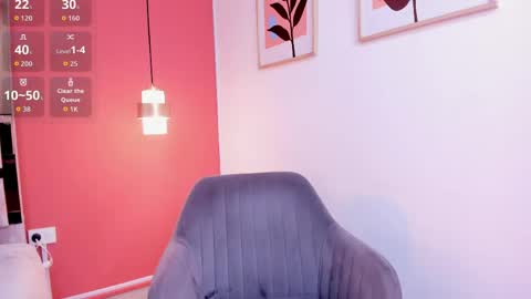 Snapshot of zamira_taylor chatting on May 16, 12:18 am zamira_taylor online show from May 16, 12:18 am