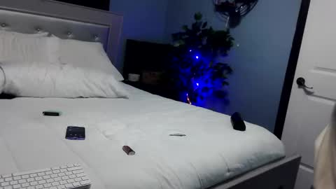 Snapshot of zamoraedii1994 chatting on January 20, 1:39 am Edii online show from January 20, 1:39 am