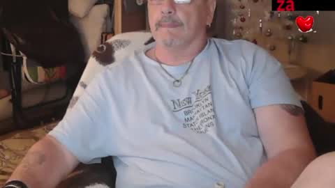 zander007 online show from August 1, 3:44 pm