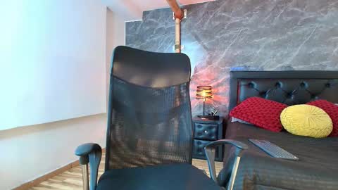 zanemaverick online show from February 11, 11:59 am