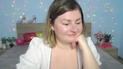 zannadreil online show from January 23, 7:51 pm