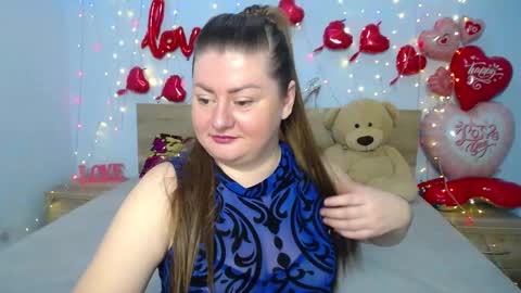 zannadreil online show from February 5, 7:10 pm
