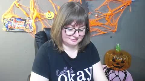 zannadreil online show from October 14, 7:47 pm