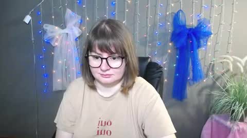 zannadreil online show from November 24, 6:51 pm