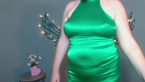 zannadreil online show from July 14, 2:05 am