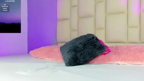 zaphiro__sky online show from March 4, 8:42 am