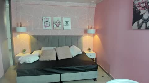 Zara Sweet  online show from November 13, 12:26 pm