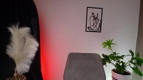 Snapshot of zara_nova chatting on March 31, 12:56 am Zara Nova online show from March 31, 12:56 am