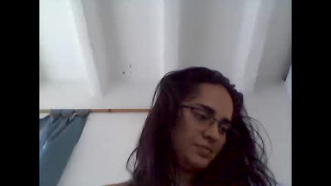 zaraa_lopez online show from November 15, 12:45 pm
