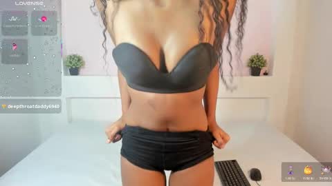 Snapshot of zarablaze22 chatting on October 7, 3:42 pm Zara blaze online show from October 7, 3:42 pm