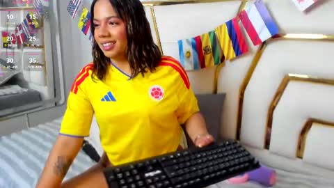 zarablazze_ online show from June 27, 7:08 pm